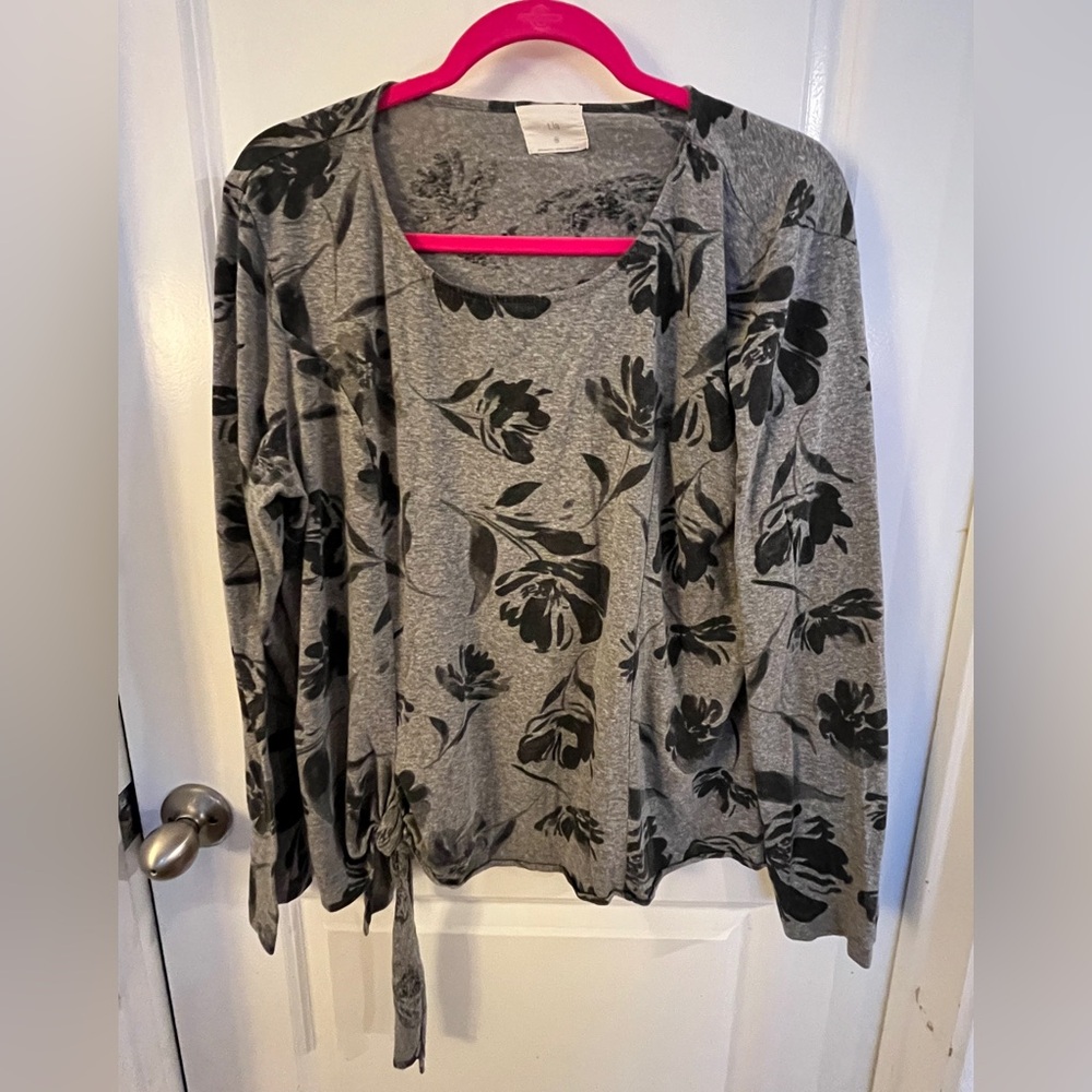 T.La Gray and Black Crew Neck Sweater with Floral Pattern